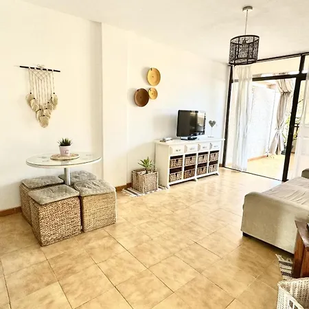 Apartment Urban Oasis In Cristianos By Deihu Experiences Los Cristianos (Tenerife)