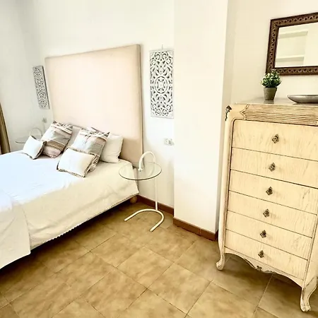 Urban Oasis In Cristianos By Deihu Experiences