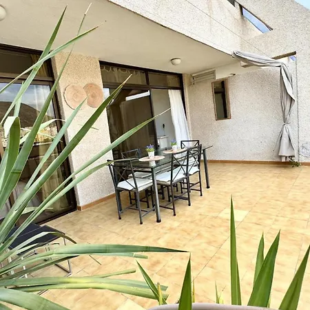 Apartment Urban Oasis In Cristianos By Deihu Experiences Los Cristianos (Tenerife)