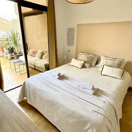 Urban Oasis In Cristianos By Deihu Experiences *